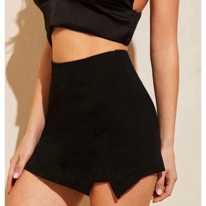 Black mini skort